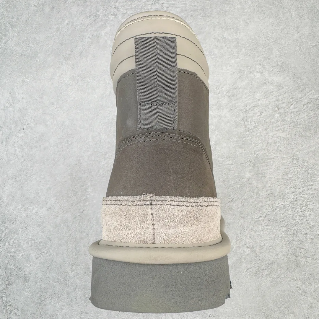 Pick up locally💰760 UGG 7089 Highlander autumn and winter sheepskin and fur integrated snow boots. All shoes are made from ZP. Longfeng A-grade Australian imported sheepskin and fur integrated men's boots. Brand OEM production line. Fully follow the ZP process. OEM original pattern maker. Adhering to the principle of no original shoes and no development selection. Pay attention to every detail. The most authentic version on the market. TREADLITE "light wing" technology outsole. Lightweight/durable/flexible/pile size: 40 41 42 43 44 45 Coding: by3936060